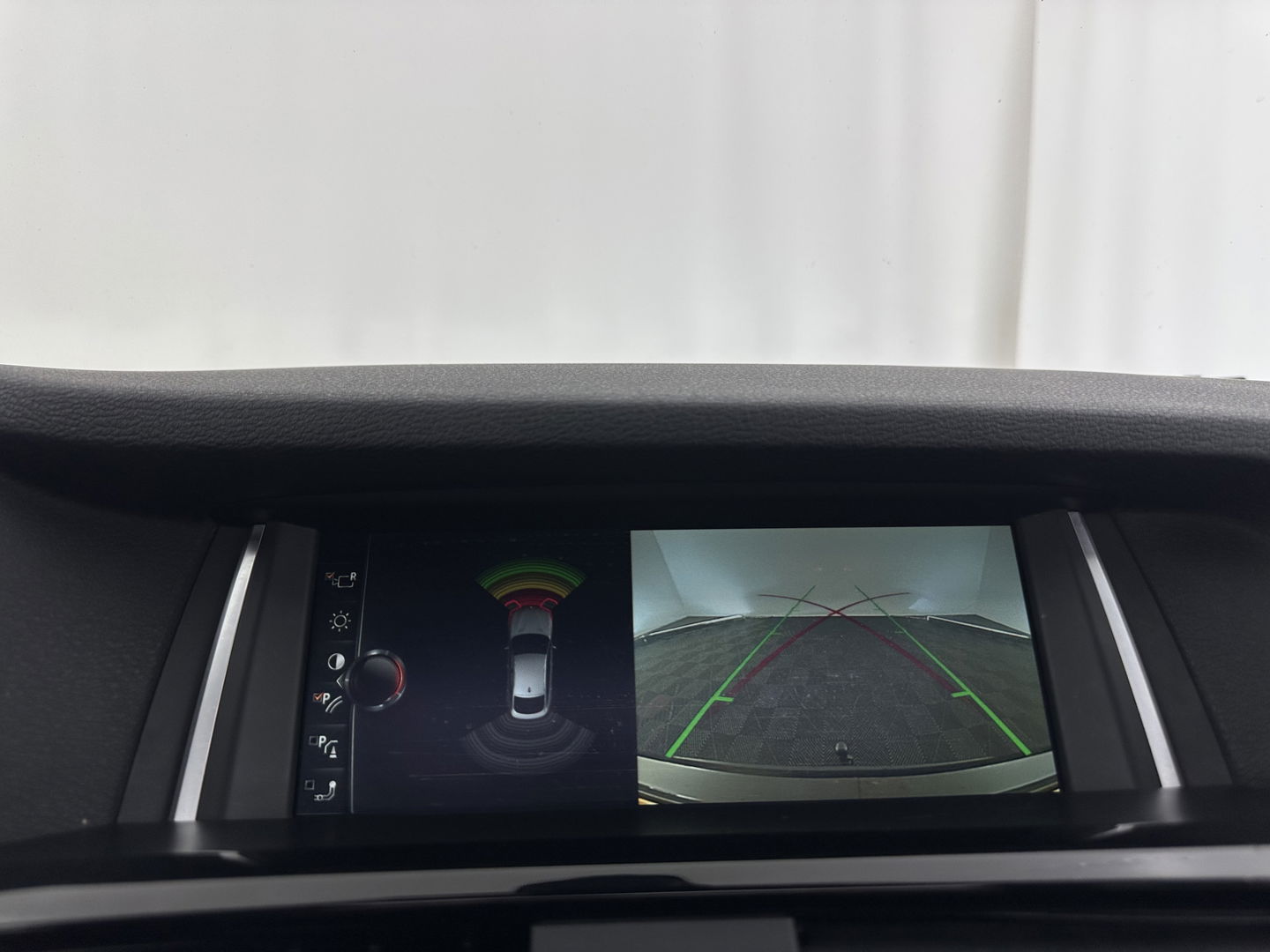 BMW X4 xDrive20d M-Sportpack High Executive Black-Edition Aut. *PANO | LEATHER | BI-XENON | ADAPTIVE-CRUISE | KEYLESS | HEATED-SPORTSEATS | NAVI-FULLMAP | CAMERA | ECC | HEAD-UP | PDC | SHIFTPADDLES | TOWBAR | PRIVACYGLASS | 20''ALU *