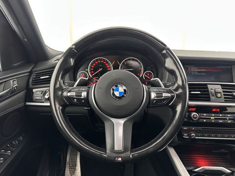 BMW X4 xDrive20d M-Sportpack High Executive Black-Edition Aut. *PANO | LEATHER | BI-XENON | ADAPTIVE-CRUISE | KEYLESS | HEATED-SPORTSEATS | NAVI-FULLMAP | CAMERA | ECC | HEAD-UP | PDC | SHIFTPADDLES | TOWBAR | PRIVACYGLASS | 20''ALU *