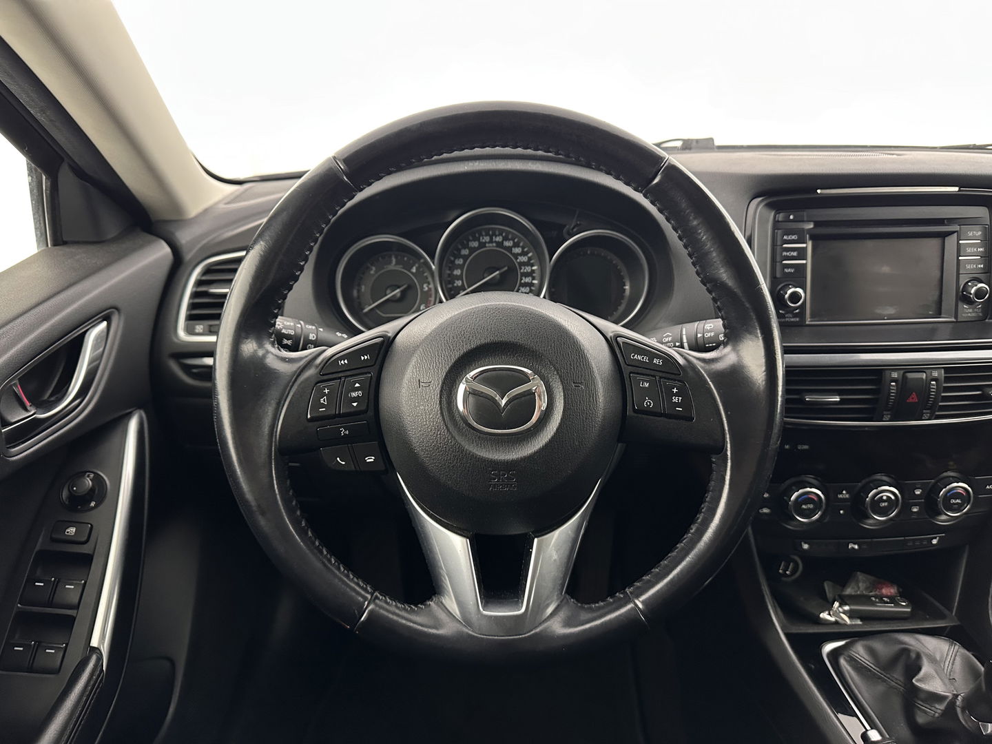 Mazda 6 Sportbreak 2.2D Skylease+ *XENON | NAVI-FULLMAP | HEATED-COMFORTSEATS | PRIVACYGLASS | ECC | PDC | CRUISE | TOWBAR |  LANE-ASSIST | 17''ALU*