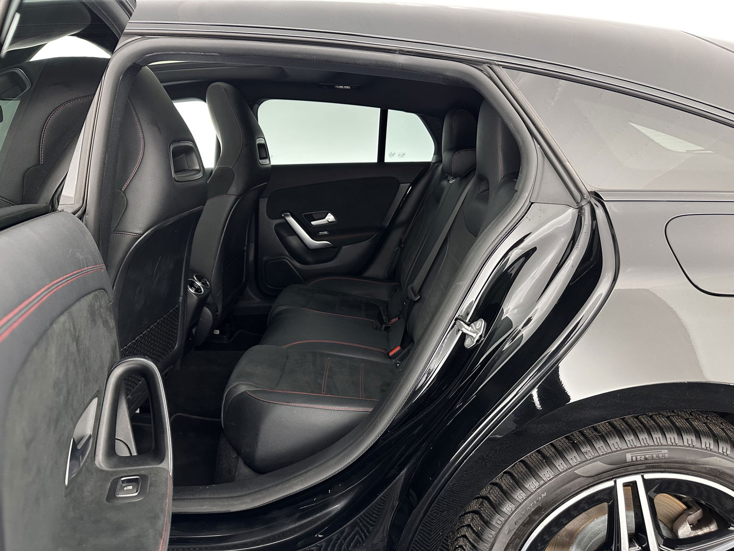 Mercedes-Benz CLA-Klasse Shooting Brake 250 e AMG Limited Business Solution ( Plug-in ) (INCL-BTW) *PANO | LEATHER-MICROFIBRE | FULL-LED | AMBIENTLIGHT | BLINDSPOT | HEATED-SPORTSEATS | WIDESCREEN-DIGICOCKPIT | DAB+ | NAVI-FULLMAP | CAMERA | PRIVACYGLASS |  18''ALU*