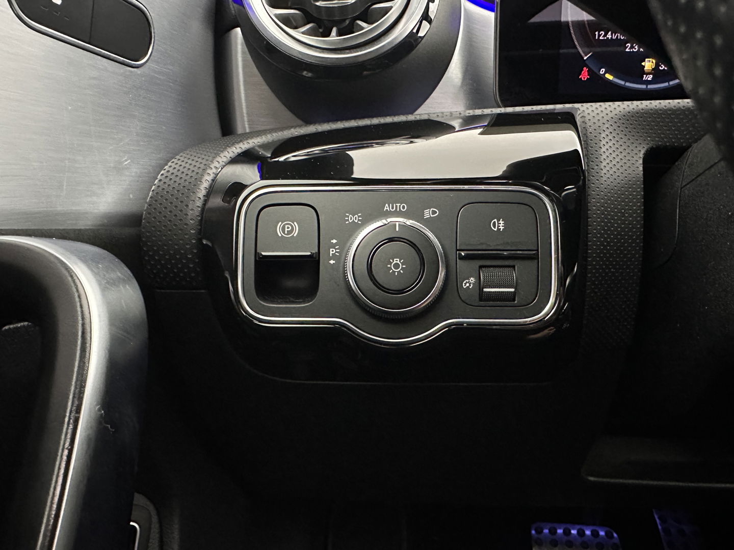 Mercedes-Benz CLA-Klasse Shooting Brake 250 e AMG Limited Business Solution ( Plug-in ) (INCL-BTW) *PANO | LEATHER-MICROFIBRE | FULL-LED | AMBIENTLIGHT | BLINDSPOT | HEATED-SPORTSEATS | WIDESCREEN-DIGICOCKPIT | DAB+ | NAVI-FULLMAP | CAMERA | PRIVACYGLASS |  18''ALU*