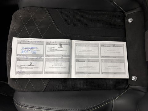 Peugeot e-208 EV GT Pack 50 kWh [ 3-Fase-11kW ] {SOH-88%] (INCL-BTW) *HEATPUMP | FULL-LED | DIGI-COCKPIT | BLINDSPOT | CAMERA | LEATHER-ALCANTARA | AMBIENTLIGHT | NAVI-FULLMAP | LANE-ASSIST | KEYLESS | DAB | CCS-FASTLOADER | HEATED-SPORTSEATS | PRIV