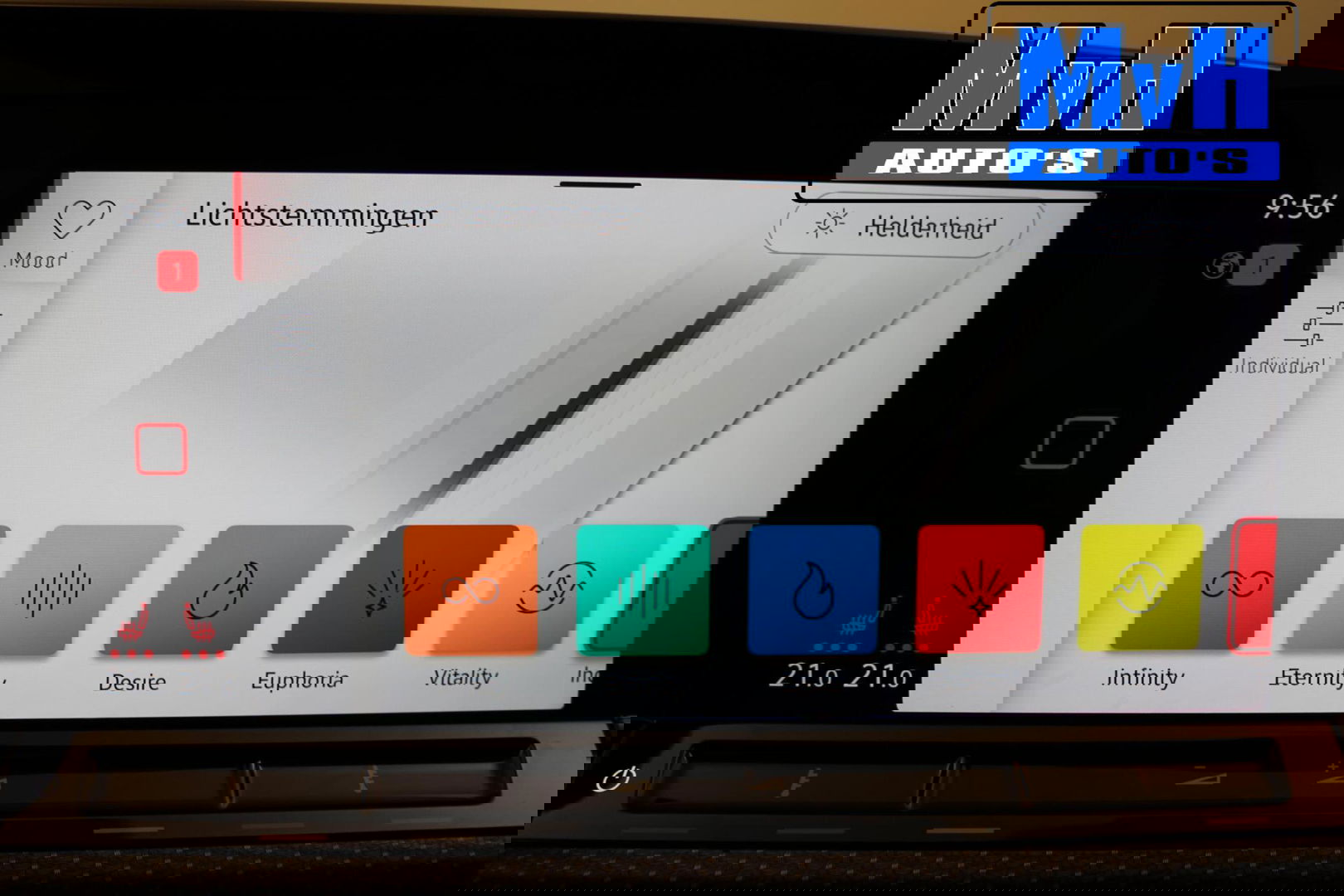 Volkswagen Golf 1.5 eTSI R-Line|PANO|IQ-LIGHT|SPORTSTOEL|LUXE!