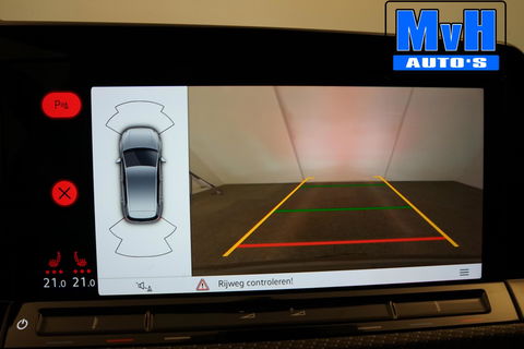 Volkswagen Golf 1.5 eTSI R-Line|PANO|IQ-LIGHT|SPORTSTOEL|LUXE!