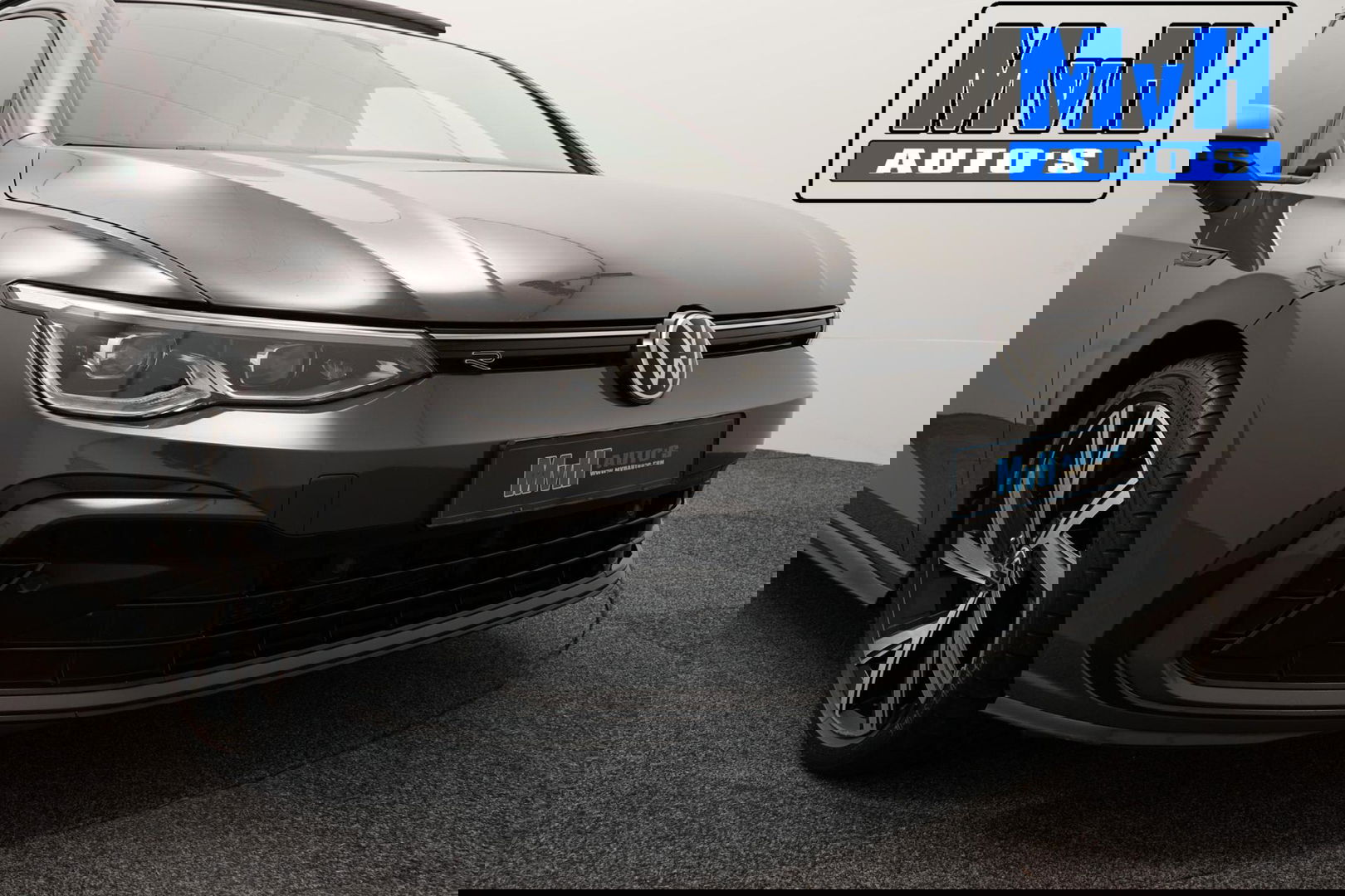 Volkswagen Golf 1.5 eTSI R-Line|PANO|IQ-LIGHT|SPORTSTOEL|LUXE!