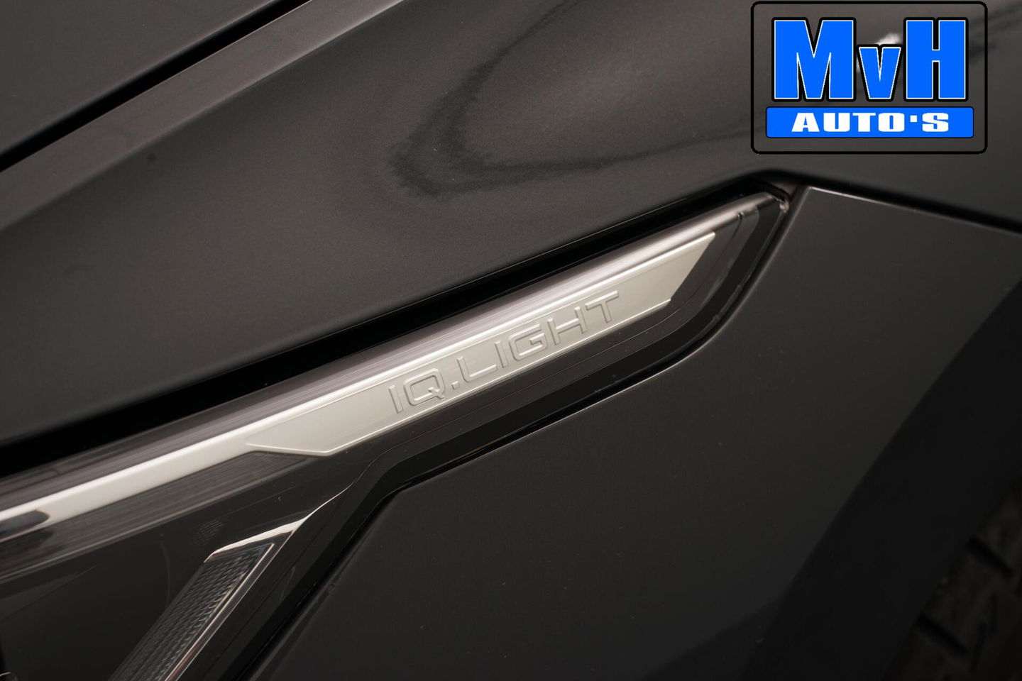 Volkswagen Golf 1.5 eTSI R-Line|PANO|IQ-LIGHT|SPORTSTOEL|LUXE!