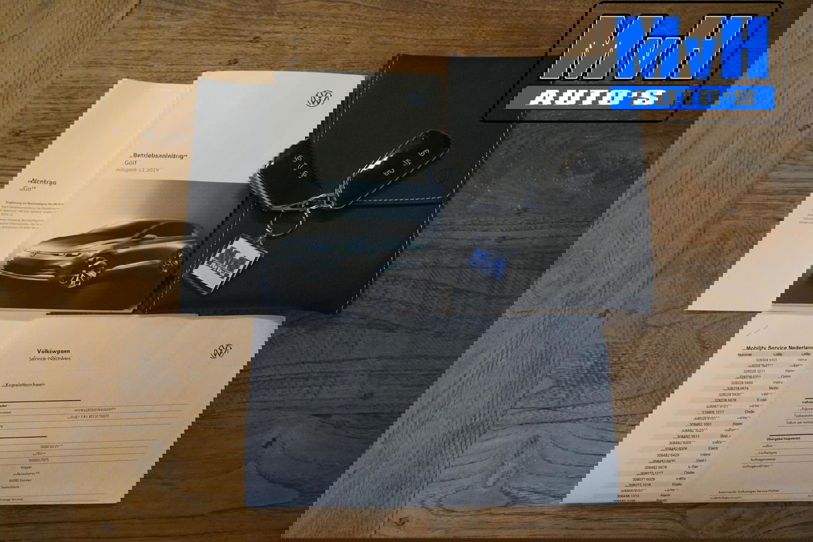 Volkswagen Golf 1.5 eTSI R-Line|PANO|IQ-LIGHT|SPORTSTOEL|LUXE!