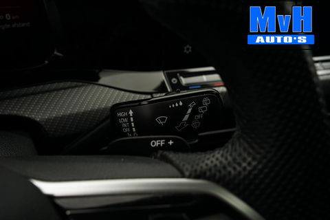 Volkswagen Golf 1.5 eTSI R-Line|PANO|IQ-LIGHT|SPORTSTOEL|LUXE!