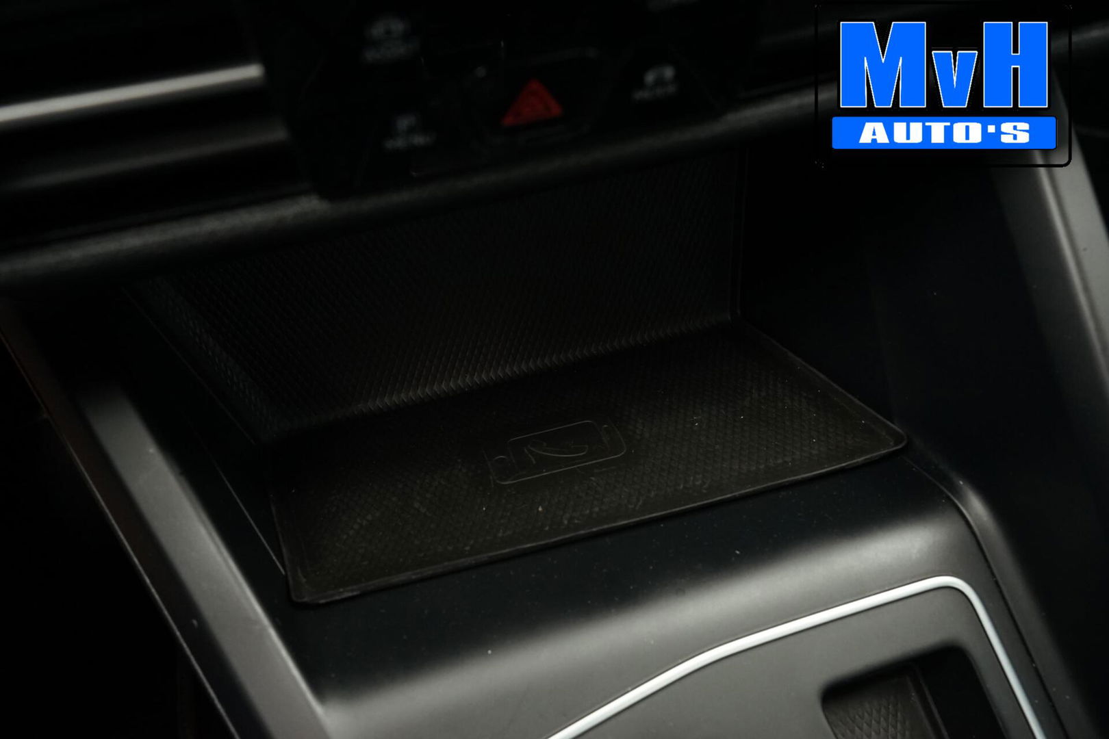 Volkswagen Golf 1.5 eTSI R-Line|PANO|IQ-LIGHT|SPORTSTOEL|LUXE!