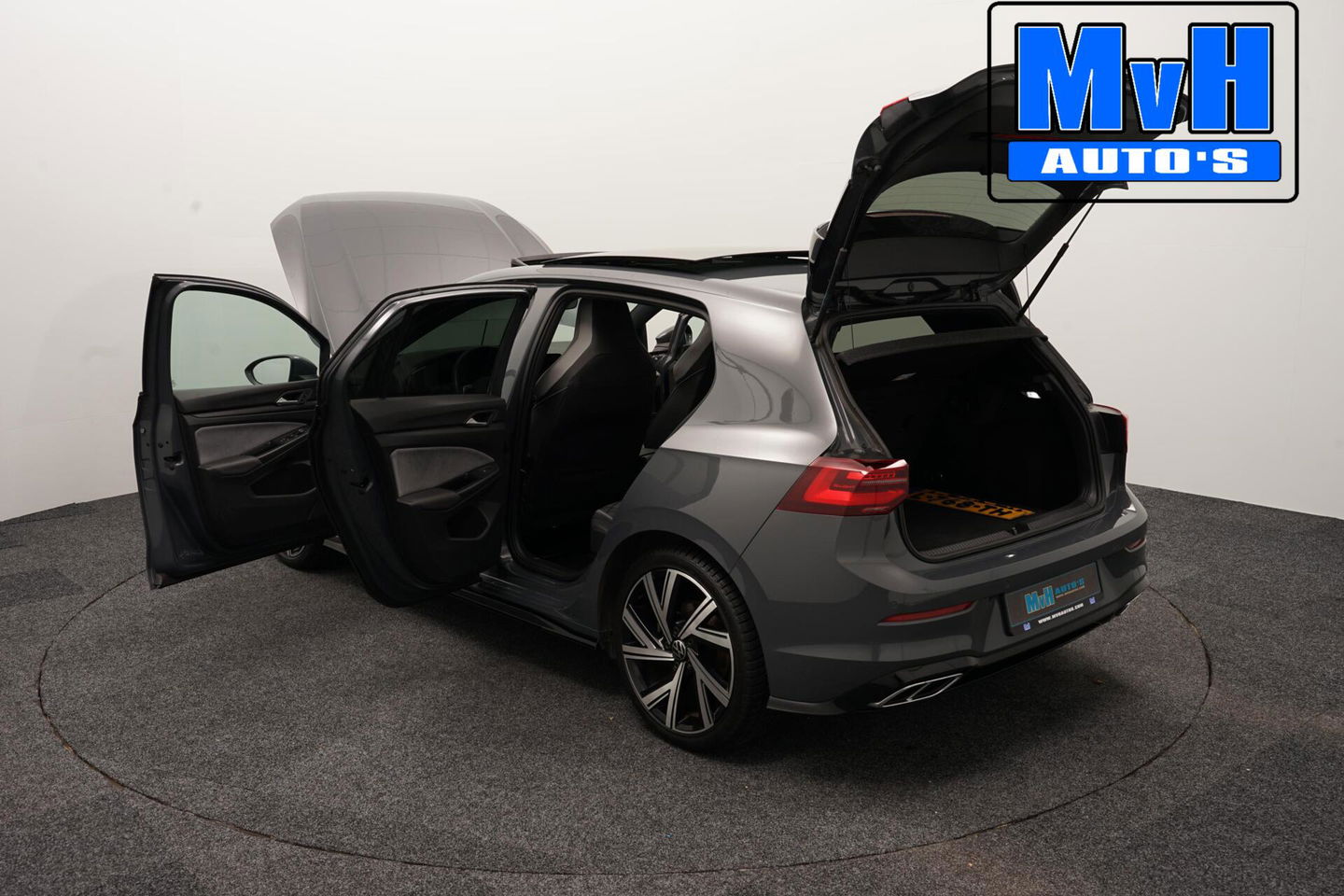 Volkswagen Golf 1.5 eTSI R-Line|PANO|IQ-LIGHT|SPORTSTOEL|LUXE!