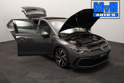 Volkswagen Golf 1.5 eTSI R-Line|PANO|IQ-LIGHT|SPORTSTOEL|LUXE!