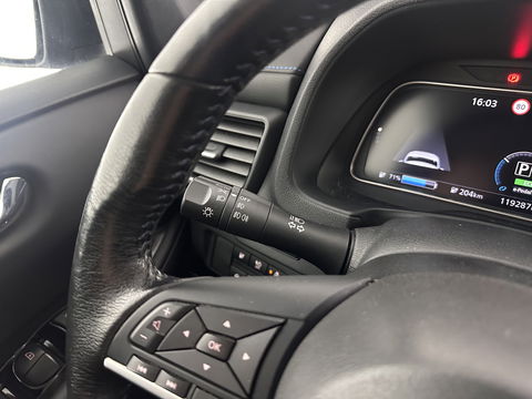 Nissan Leaf 3.Zero Limited Edition 62 kWh {SOH-92%} (INCL-BTW) Aut. *HEATPUMP | LEATHER | ADAPTIVE-CRUISE | FULL-LED | DIGI-COCKPIT | TOPVIEW | BOSE-AUDIO | KEYLESS | DAB+ | BLINDSPOT | ECC | PDC | HEATED-COMFORTSEATS | 17"ALU*