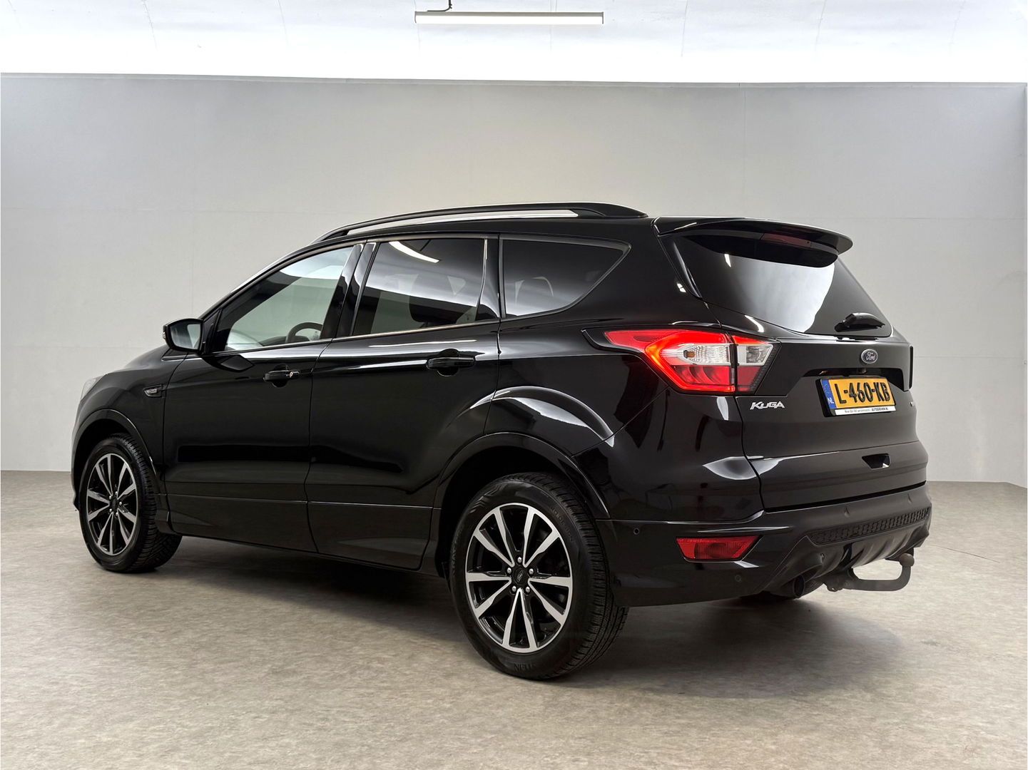 Ford Kuga 1.5 EcoBoost Vignale ST-Line | 150PK | Camera | Carplay | Clima | Cruise | Sony Audio | Trekh. | Keyless | Stoel/Stuur verw.