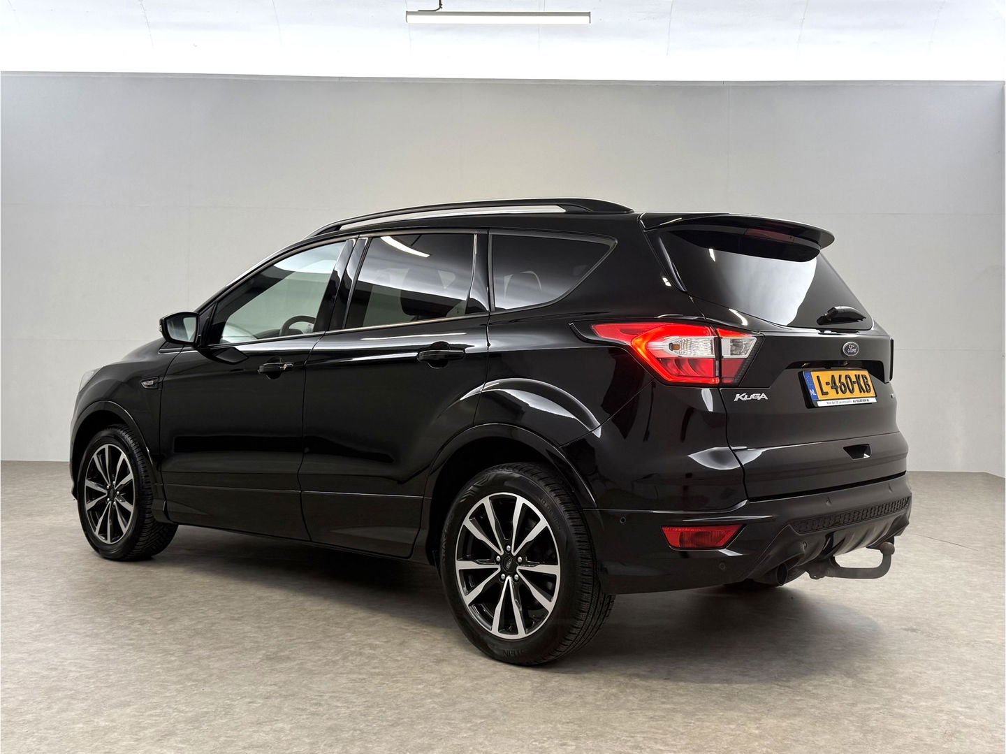 Ford Kuga 1.5 EcoBoost Vignale ST-Line | 150PK | Camera | Carplay | Clima | Cruise | Sony Audio | Trekh. | Keyless | Stoel/Stuur verw.