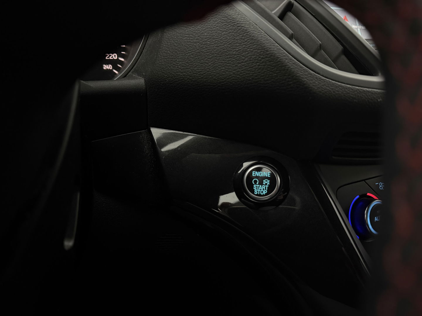 Ford Kuga 1.5 EcoBoost Vignale ST-Line | 150PK | Camera | Carplay | Clima | Cruise | Sony Audio | Trekh. | Keyless | Stoel/Stuur verw.