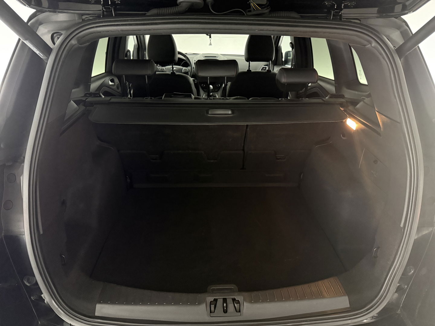 Ford Kuga 1.5 EcoBoost Vignale ST-Line | 150PK | Camera | Carplay | Clima | Cruise | Sony Audio | Trekh. | Keyless | Stoel/Stuur verw.