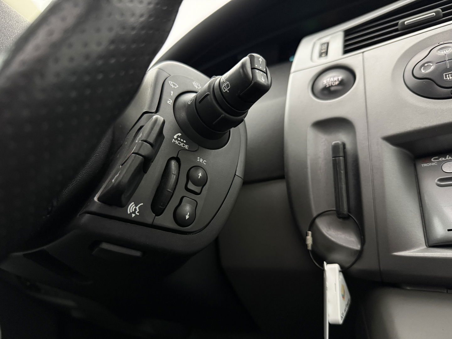 Renault Scénic 1.6-16V Tech Line | Panoramadak | Navigatie | Airco | Cruise | Parkeersens. | NAP