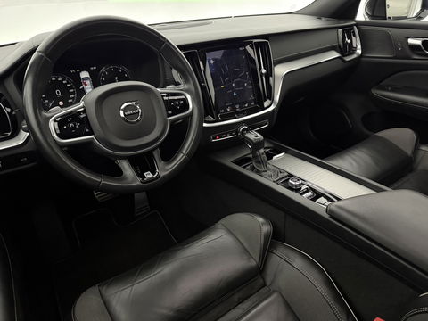 Volvo S60 2.0 T5 R-Design | Pano | H/K | 360° | HuD | Virtual | Memory | Carplay | Stoel/Stuur verw. | Adap. Cruise