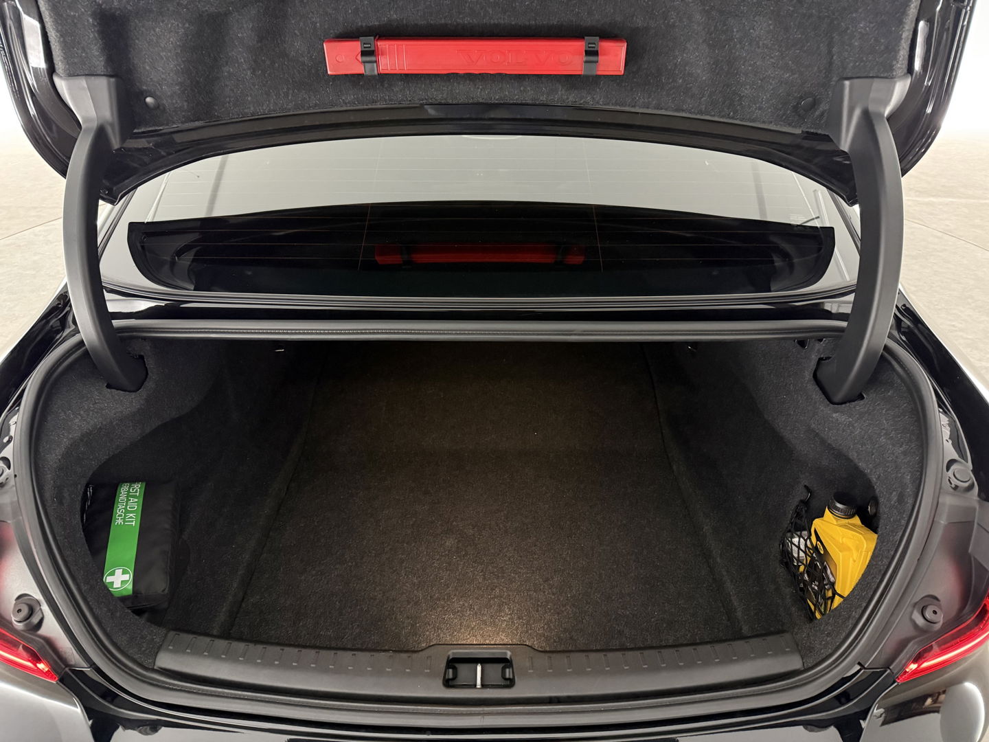 Volvo S60 2.0 T5 R-Design | Pano | H/K | 360° | HuD | Virtual | Memory | Carplay | Stoel/Stuur verw. | Adap. Cruise