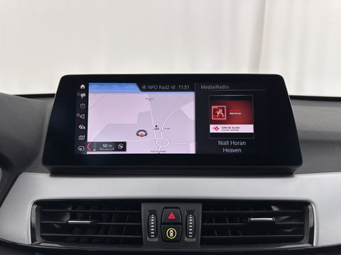 BMW X1 xDrive25e eDrive Edition ( Plug-In ) (INCL-BTW) *LEATHER | FULL-LED | HARMAN/KARDON | CAMERA | HEATED-COMFORTSEATS | NAVI-FULLMAP | ECC | KEYLESS |  PDC | CRUISE | DAB | TOWBAR | HEAD-UP | 17''ALU*