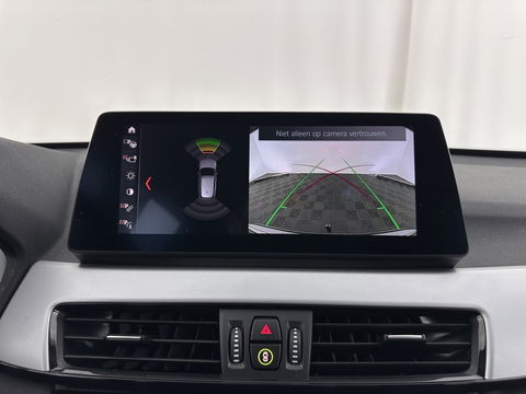 BMW X1 xDrive25e eDrive Edition ( Plug-In ) (INCL-BTW) *LEATHER | FULL-LED | HARMAN/KARDON | CAMERA | HEATED-COMFORTSEATS | NAVI-FULLMAP | ECC | KEYLESS |  PDC | CRUISE | DAB | TOWBAR | HEAD-UP | 17''ALU*