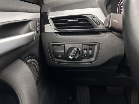 BMW X1 xDrive25e eDrive Edition ( Plug-In ) (INCL-BTW) *LEATHER | FULL-LED | HARMAN/KARDON | CAMERA | HEATED-COMFORTSEATS | NAVI-FULLMAP | ECC | KEYLESS |  PDC | CRUISE | DAB | TOWBAR | HEAD-UP | 17''ALU*