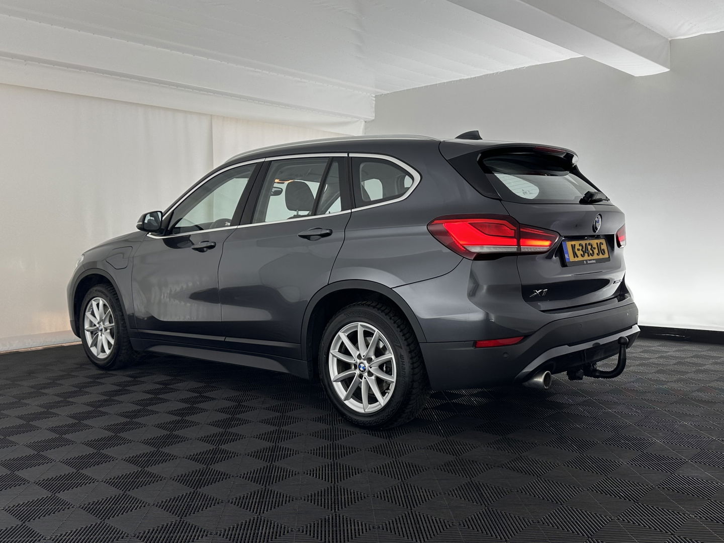 BMW X1 xDrive25e eDrive Edition ( Plug-In ) (INCL-BTW) *LEATHER | FULL-LED | HARMAN/KARDON | CAMERA | HEATED-COMFORTSEATS | NAVI-FULLMAP | ECC | KEYLESS |  PDC | CRUISE | DAB | TOWBAR | HEAD-UP | 17''ALU*