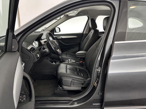 BMW X1 xDrive25e eDrive Edition ( Plug-In ) (INCL-BTW) *LEATHER | FULL-LED | HARMAN/KARDON | CAMERA | HEATED-COMFORTSEATS | NAVI-FULLMAP | ECC | KEYLESS |  PDC | CRUISE | DAB | TOWBAR | HEAD-UP | 17''ALU*