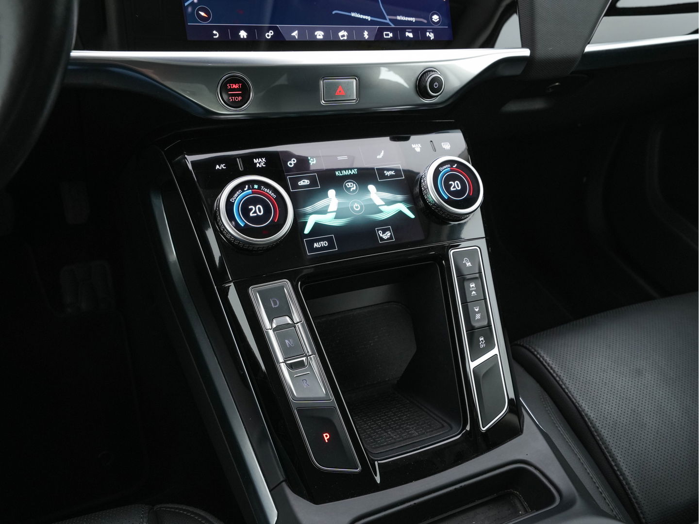 Jaguar I-PACE EV400 Business Edition S 90 kWh {SOH-89%} (INCL-BTW) *HEATPUMP | PANO | LEATHER | MERIDIAN-AUDIO | FULL-LED | HEATED/COOLED-COMFORTSEATS | DAB+ | CAMERA | DIGI-COCKPIT | NAVI-FULLMAP | ECC | KEYLESS | PDC | CCS-FASTLOADER | CRUISE |