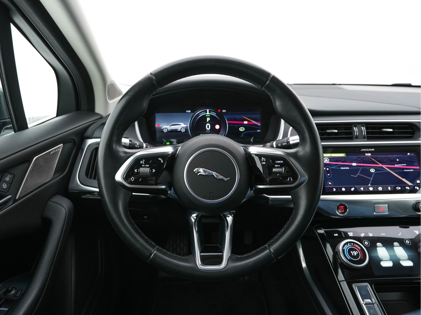Jaguar I-PACE EV400 Business Edition S 90 kWh {SOH-89%} (INCL-BTW) *HEATPUMP | PANO | LEATHER | MERIDIAN-AUDIO | FULL-LED | HEATED/COOLED-COMFORTSEATS | DAB+ | CAMERA | DIGI-COCKPIT | NAVI-FULLMAP | ECC | KEYLESS | PDC | CCS-FASTLOADER | CRUISE |