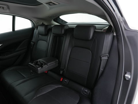 Jaguar I-PACE EV400 Business Edition S 90 kWh {SOH-89%} (INCL-BTW) *HEATPUMP | PANO | LEATHER | MERIDIAN-AUDIO | FULL-LED | HEATED/COOLED-COMFORTSEATS | DAB+ | CAMERA | DIGI-COCKPIT | NAVI-FULLMAP | ECC | KEYLESS | PDC | CCS-FASTLOADER | CRUISE |