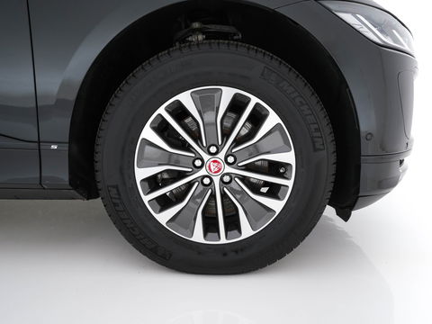 Jaguar I-PACE EV400 Business Edition S 90 kWh {SOH-89%} (INCL-BTW) *HEATPUMP | PANO | LEATHER | MERIDIAN-AUDIO | FULL-LED | HEATED/COOLED-COMFORTSEATS | DAB+ | CAMERA | DIGI-COCKPIT | NAVI-FULLMAP | ECC | KEYLESS | PDC | CCS-FASTLOADER | CRUISE |