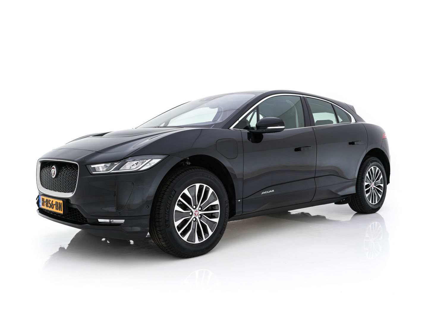 Jaguar I-PACE EV400 Business Edition S 90 kWh {SOH-89%} (INCL-BTW) *HEATPUMP | PANO | LEATHER | MERIDIAN-AUDIO | FULL-LED | HEATED/COOLED-COMFORTSEATS | DAB+ | CAMERA | DIGI-COCKPIT | NAVI-FULLMAP | ECC | KEYLESS | PDC | CCS-FASTLOADER | CRUISE |
