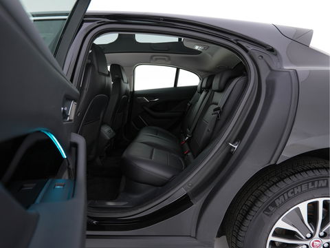 Jaguar I-PACE EV400 Business Edition S 90 kWh {SOH-89%} (INCL-BTW) *HEATPUMP | PANO | LEATHER | MERIDIAN-AUDIO | FULL-LED | HEATED/COOLED-COMFORTSEATS | DAB+ | CAMERA | DIGI-COCKPIT | NAVI-FULLMAP | ECC | KEYLESS | PDC | CCS-FASTLOADER | CRUISE |