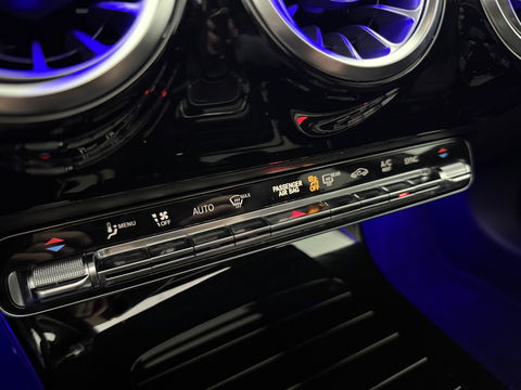 Mercedes-Benz A-Klasse 180 AMG | Pano | Sfeer | Virtual | Camera | Carplay | Cruise | Navi | NAP