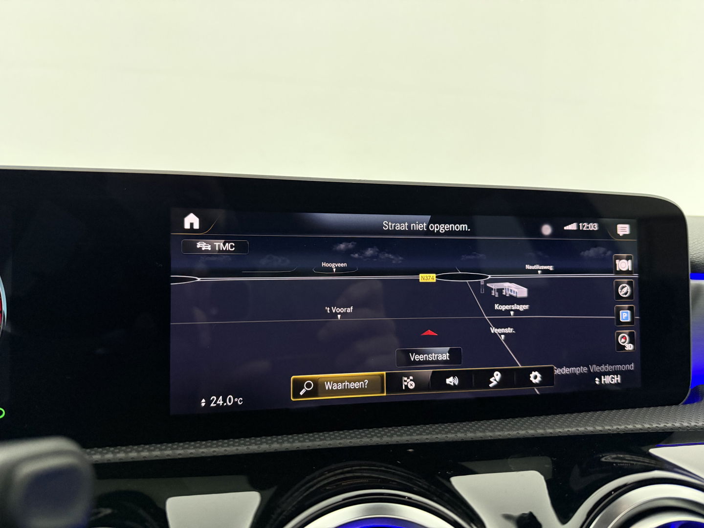 Mercedes-Benz A-Klasse 180 AMG | Pano | Sfeer | Virtual | Camera | Carplay | Cruise | Navi | NAP