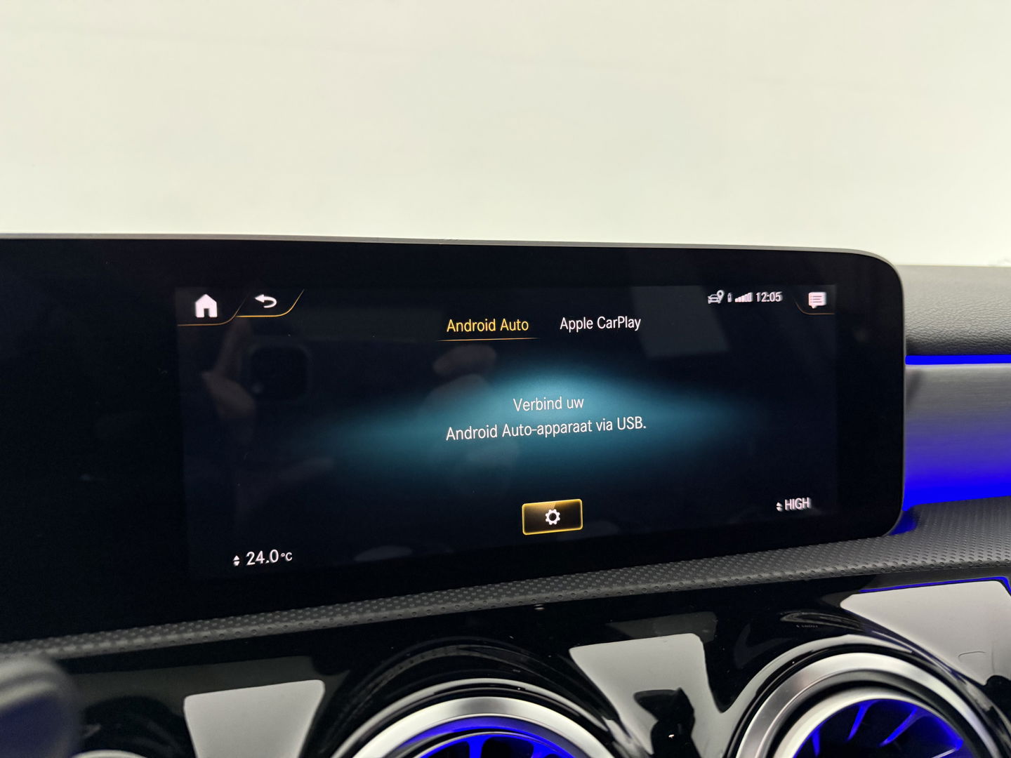 Mercedes-Benz A-Klasse 180 AMG | Pano | Sfeer | Virtual | Camera | Carplay | Cruise | Navi | NAP