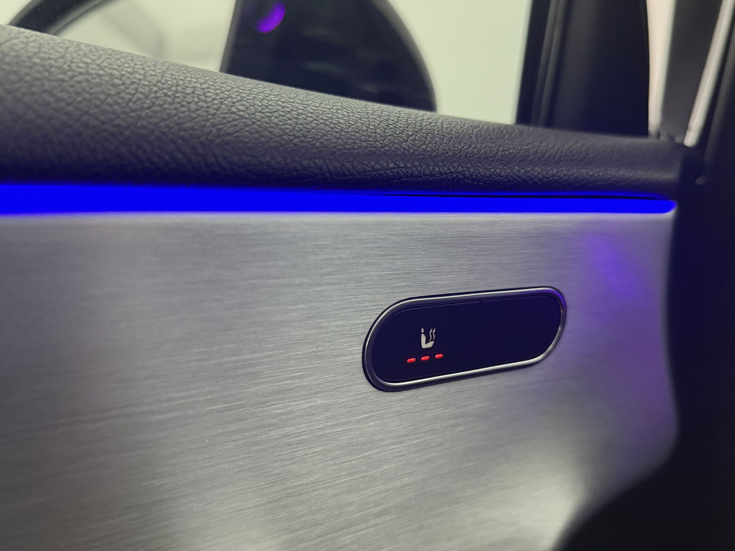 Mercedes-Benz A-Klasse 180 AMG | Pano | Sfeer | Virtual | Camera | Carplay | Cruise | Navi | NAP