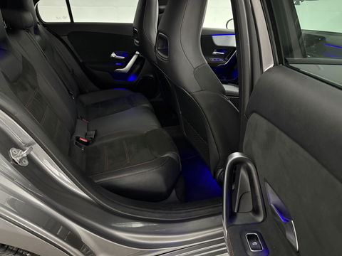 Mercedes-Benz A-Klasse 180 AMG | Pano | Sfeer | Virtual | Camera | Carplay | Cruise | Navi | NAP