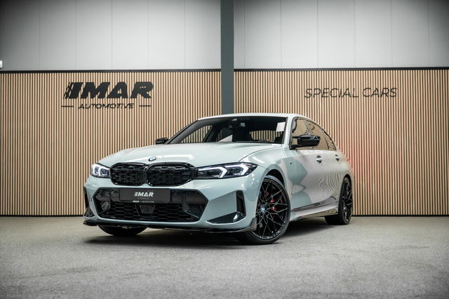 BMW 3 Serie - M340i xDrive | M-Performance Pack | M-stoelen | Head-Up | Carbon inleg | 20'' velgen | Sportstuur |