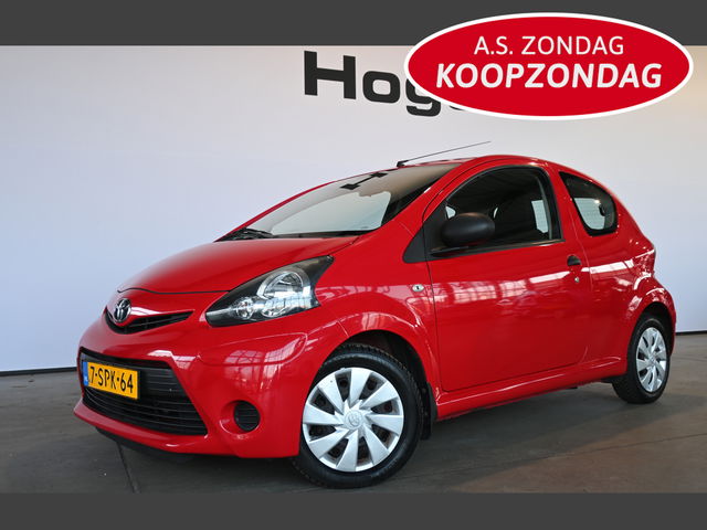 Toyota Aygo - 1.0 VVT-i Now Airco Elektrisch Pakket! 1e Eigenaar! Dealer Onderhouden! Inruil Mogelijk!