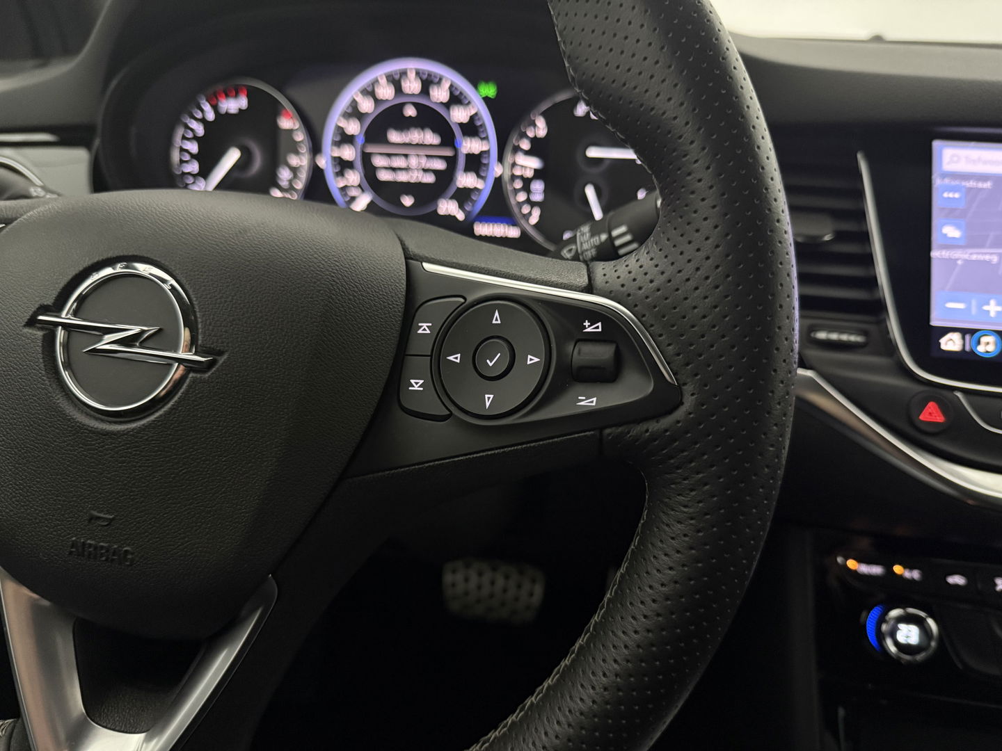 Opel Astra Sports Tourer 1.4 Elegance | Clima | Cruise | Camera | Carplay | Keyless | Navi | Parkeersens. | NAP