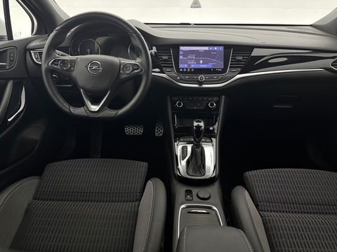 Opel Astra Sports Tourer 1.4 Elegance | Clima | Cruise | Camera | Carplay | Keyless | Navi | Parkeersens. | NAP