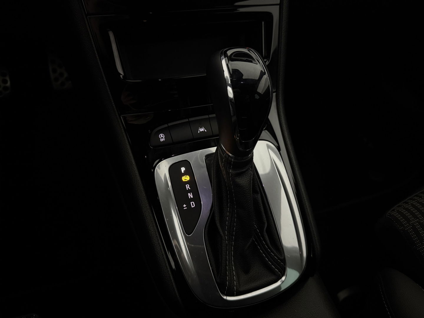 Opel Astra Sports Tourer 1.4 Elegance | Clima | Cruise | Camera | Carplay | Keyless | Navi | Parkeersens. | NAP