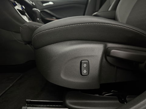 Opel Astra Sports Tourer 1.4 Elegance | Clima | Cruise | Camera | Carplay | Keyless | Navi | Parkeersens. | NAP