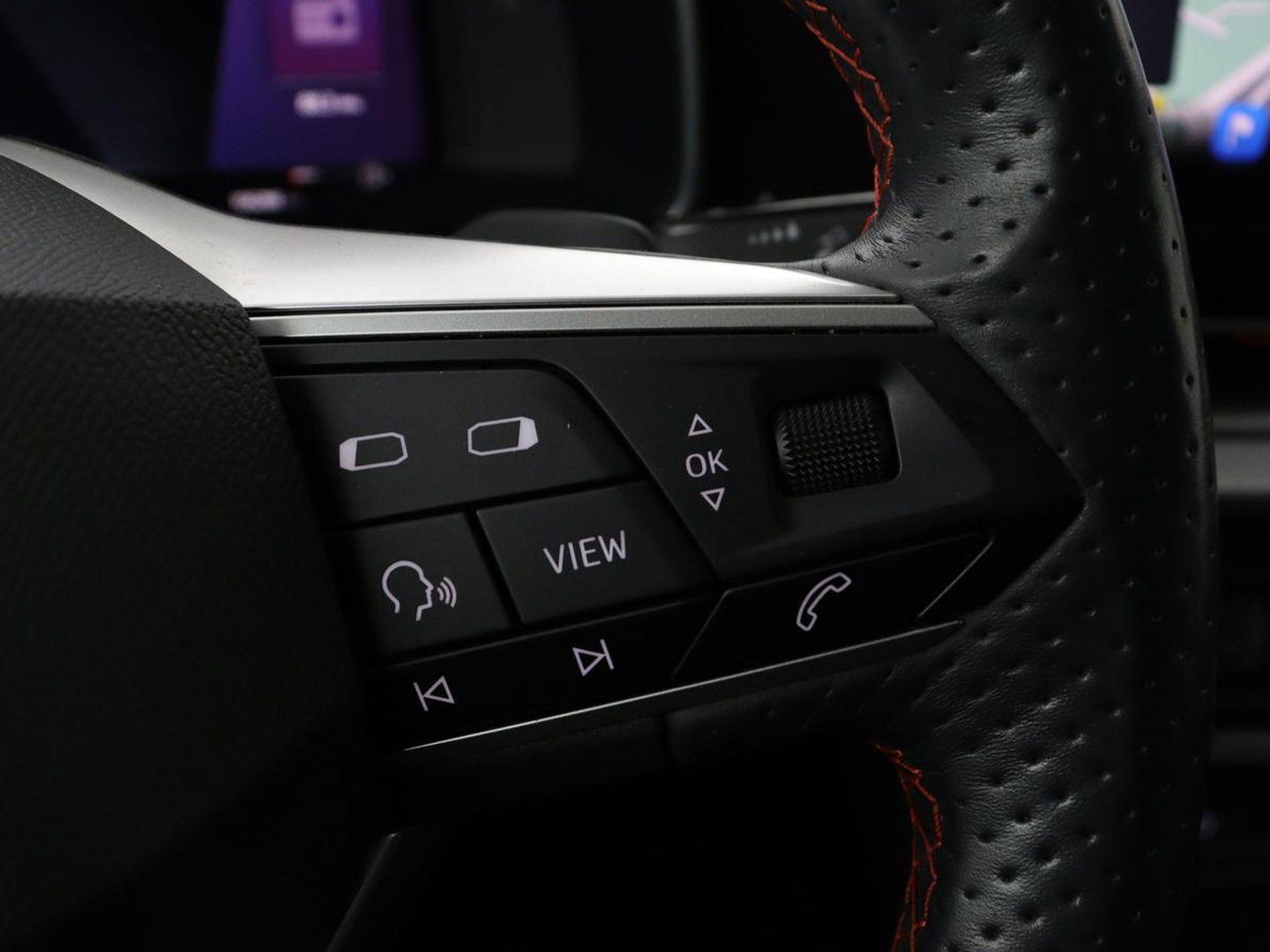 SEAT Leon 1.4 TSI eHybrid PHEV FR | Trekhaak | Adaptive cruise | Carplay | Sfeerverlichting | Navigatie | Side Assist | Parkeerhulp | Full LED | Bluetooth | PHEV | Plug In