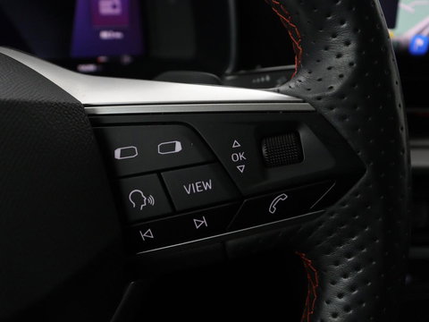 SEAT Leon 1.4 TSI eHybrid PHEV FR | Trekhaak | Adaptive cruise | Carplay | Sfeerverlichting | Navigatie | Side Assist | Parkeerhulp | Full LED | Bluetooth | PHEV | Plug In