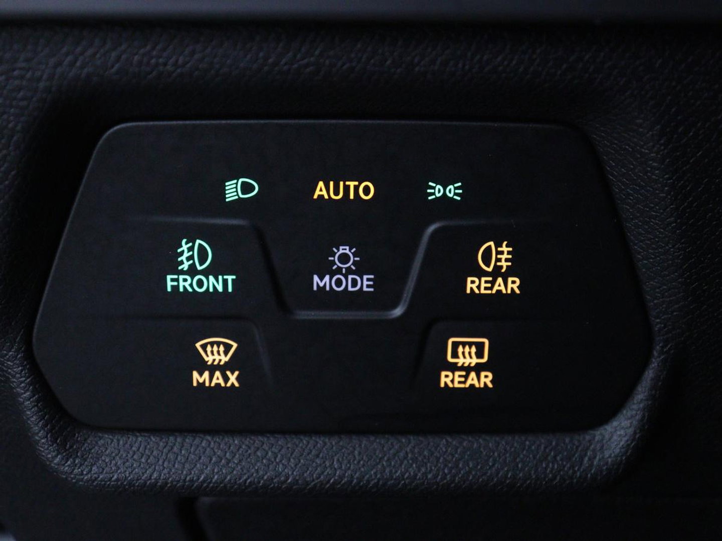 SEAT Leon 1.4 TSI eHybrid PHEV FR | Trekhaak | Adaptive cruise | Carplay | Sfeerverlichting | Navigatie | Side Assist | Parkeerhulp | Full LED | Bluetooth | PHEV | Plug In