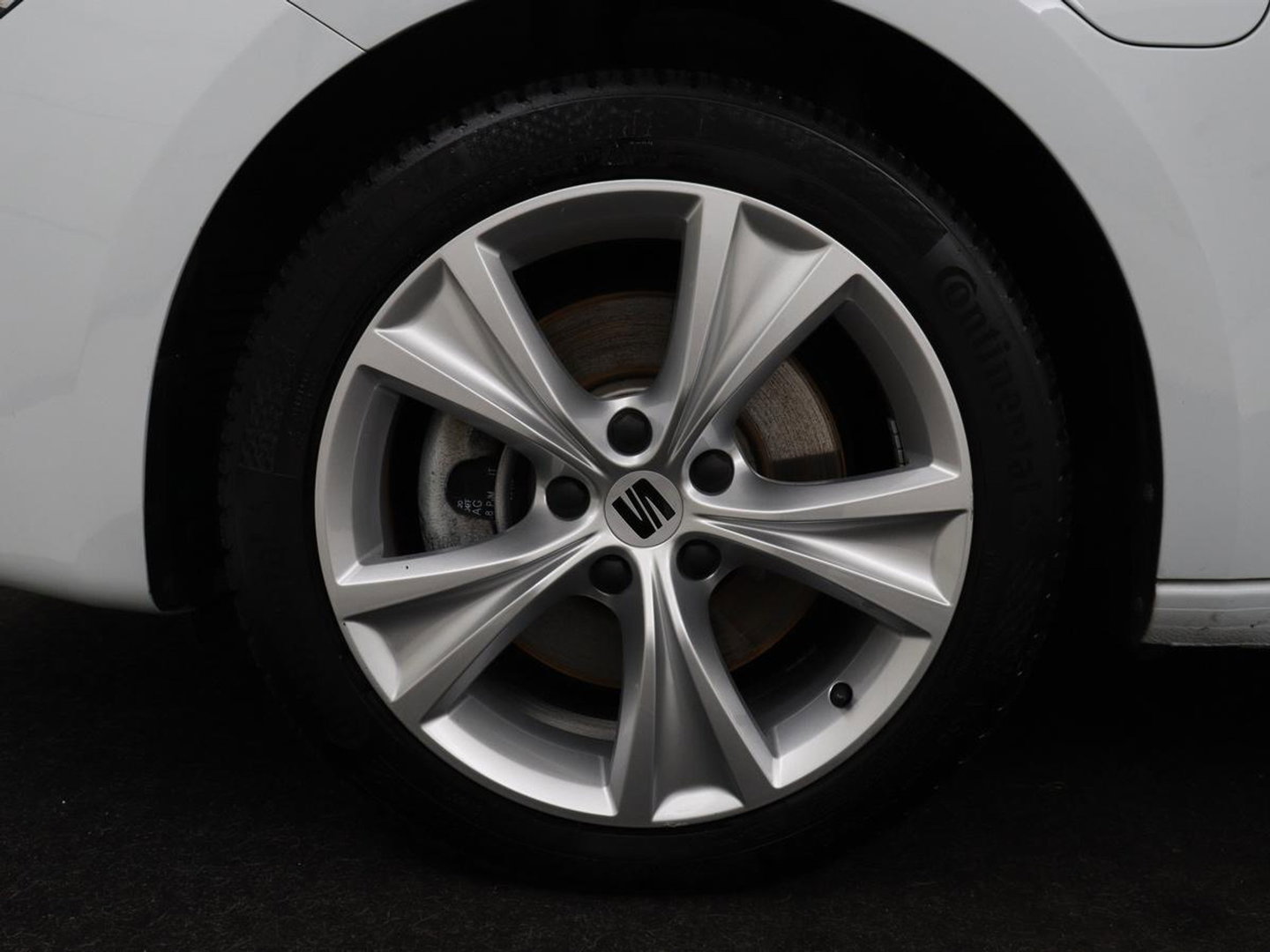 SEAT Leon 1.4 TSI eHybrid PHEV FR | Trekhaak | Adaptive cruise | Carplay | Sfeerverlichting | Navigatie | Side Assist | Parkeerhulp | Full LED | Bluetooth | PHEV | Plug In