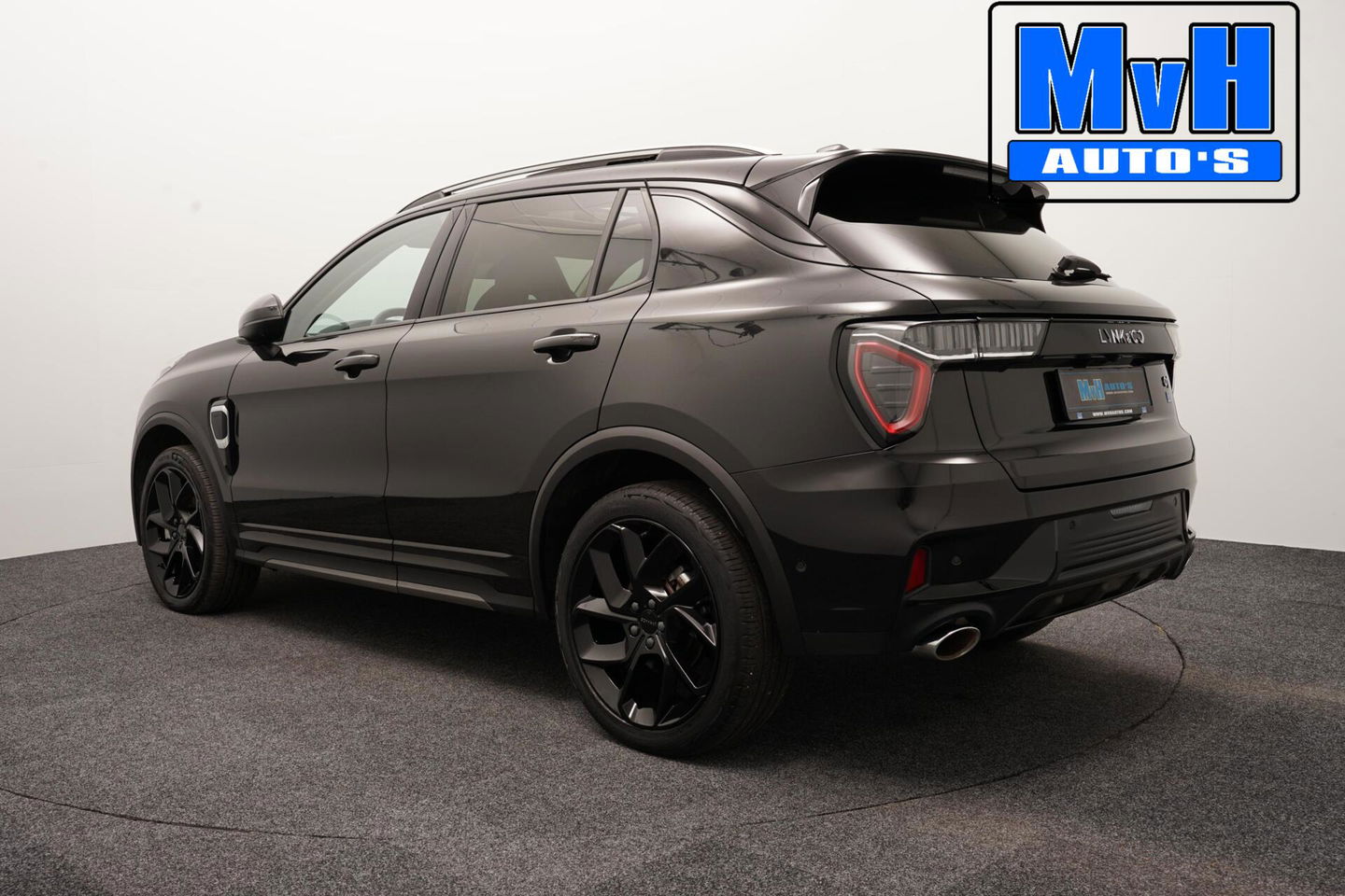 Lynk & Co 01 1.5 Plug-in Hybride|FULL BLACK XL|LEER|NAP|PANO